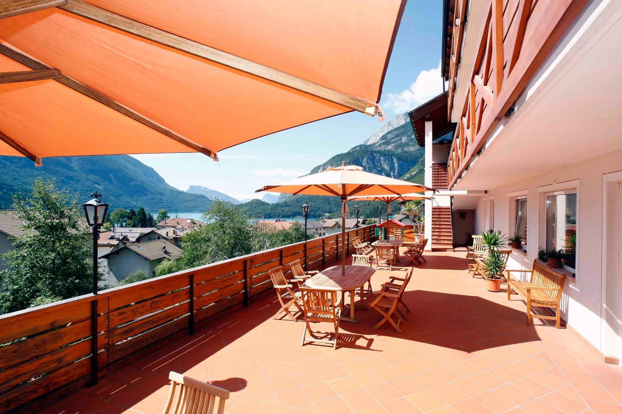 Hotel Garni Villanova Мольвено Экстерьер фото
