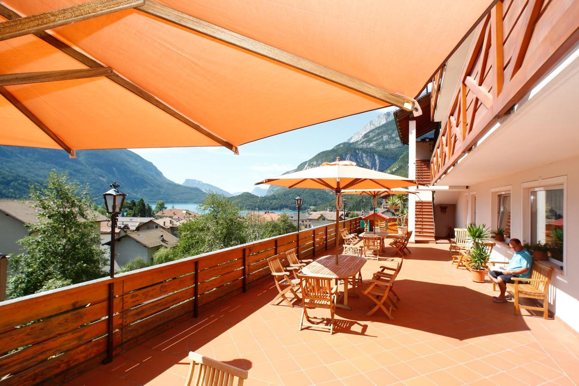 Hotel Garni Villanova Мольвено Экстерьер фото